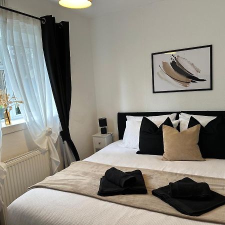 Lovely 2Bedroom 4Mins From Wimbledon Station Londres Exterior foto